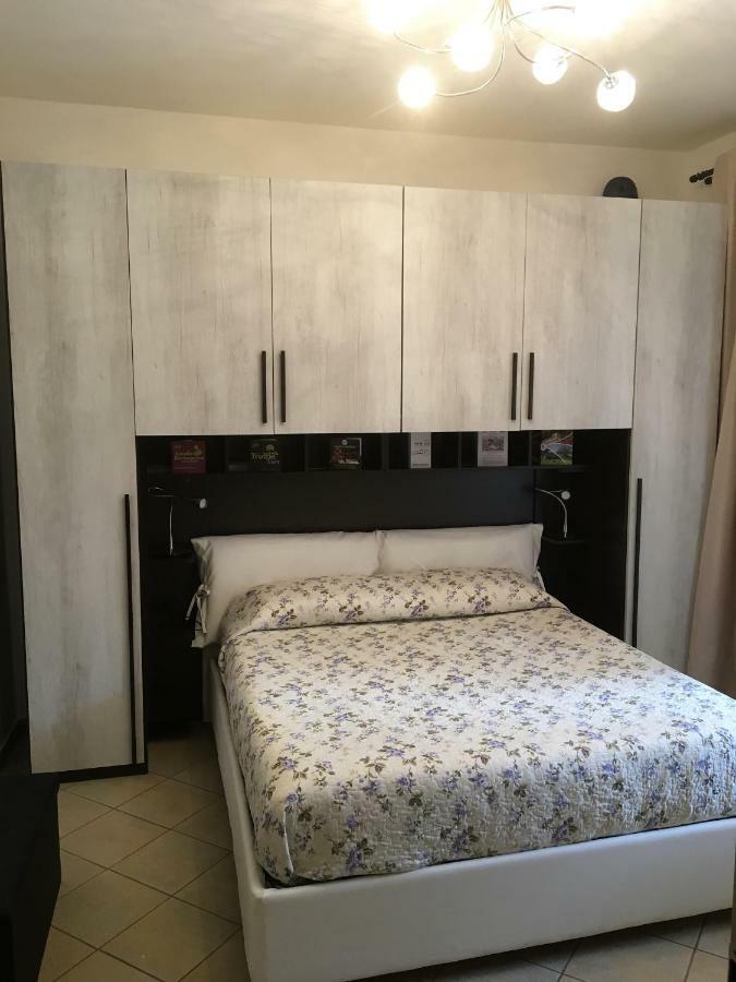 Appartamento - Casa La Botola - Alba  Bagian luar foto